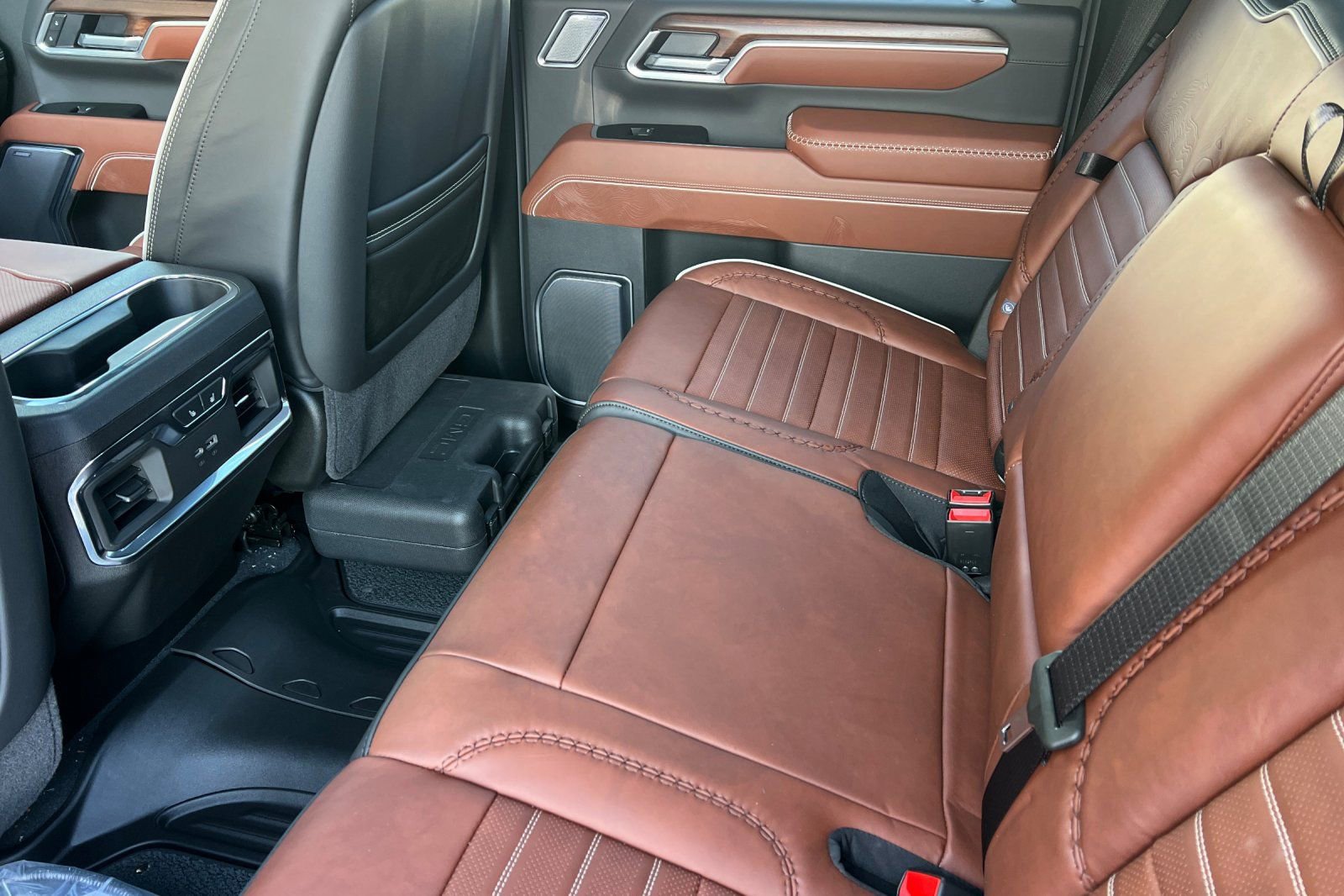 New 2026 GMC Sierra 3500 Denali Ultimate image 10