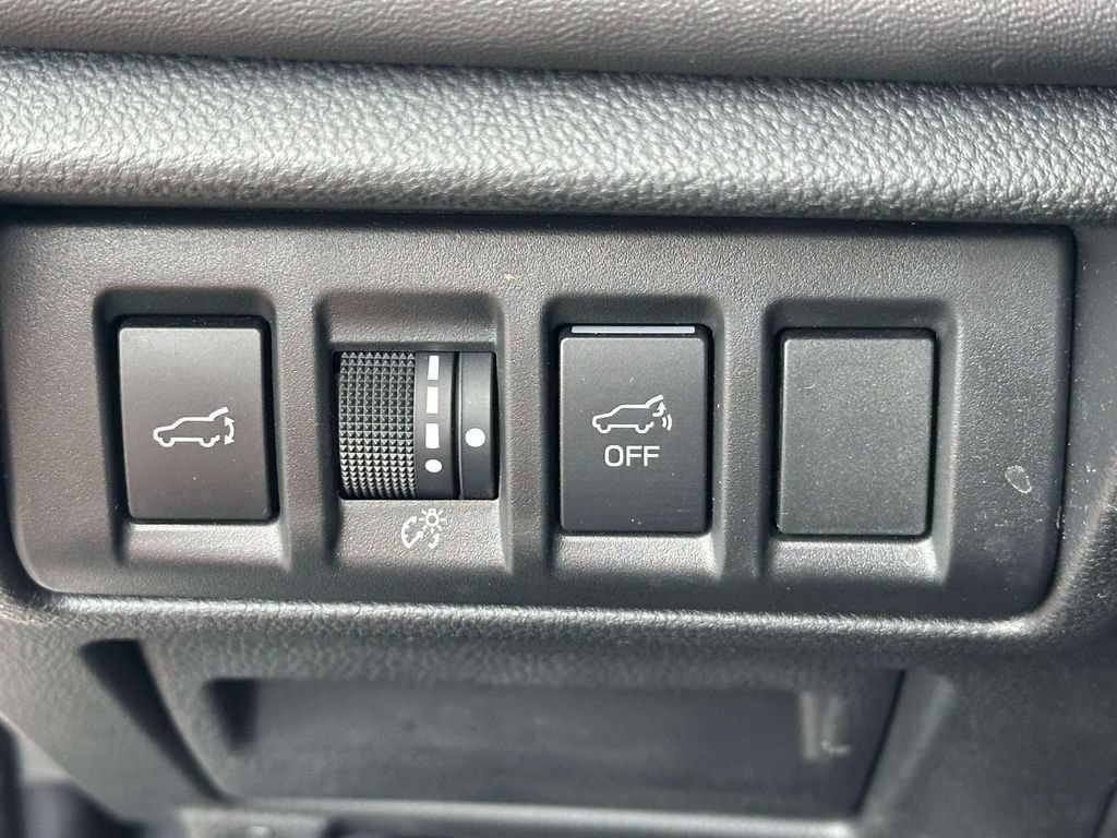Used 2023 Subaru Outback Onyx Edition AWD/4WD image 19