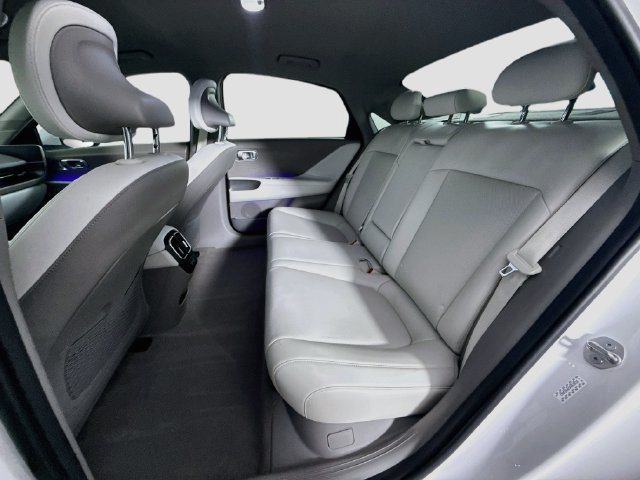 Used 2023 Hyundai Ioniq 6 SEL RWD image 24