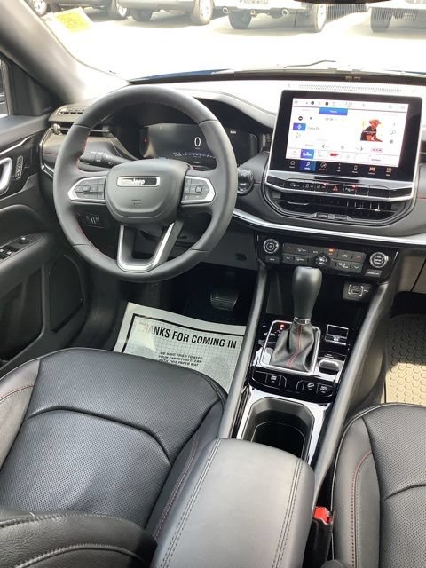 Certified 2025 Jeep Compass Trailhawk w/ Trailhawk Elite Group AWD/4WD image 18