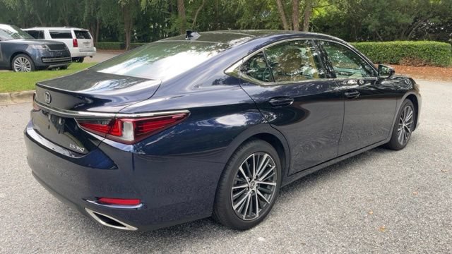 Used 2025 Lexus ES 350 w/ Premium Package FWD image 9