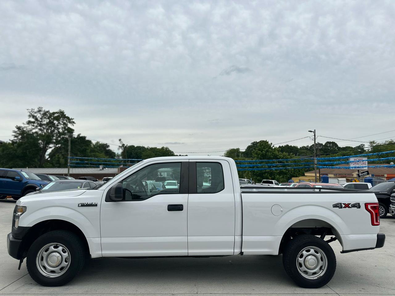 Used 2017 Ford F150 XL w/ XL Power Equipment Group AWD/4WD image 4