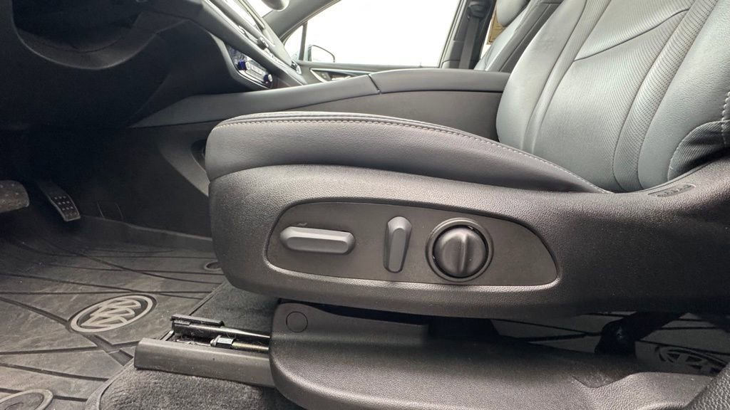 Used 2023 Buick Enclave Essence w/ Experience Buick Package image 23