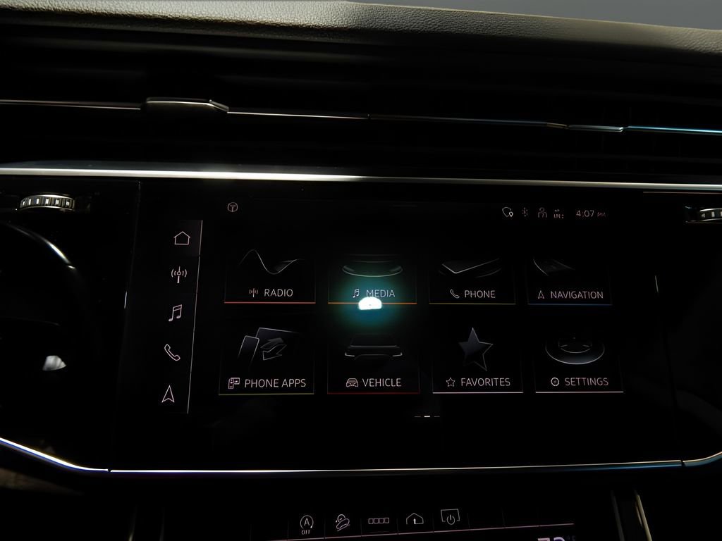 Used 2023 Audi Q8 Premium Plus image 26