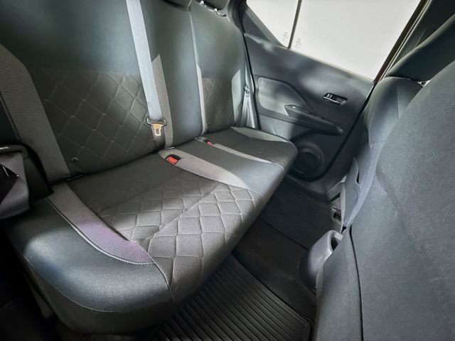 Used 2019 Nissan Kicks SV image 25