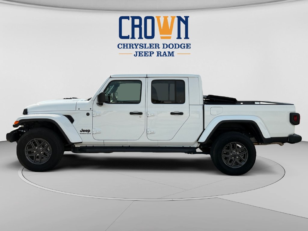 Used 2026 Jeep Gladiator Sport AWD/4WD image 6