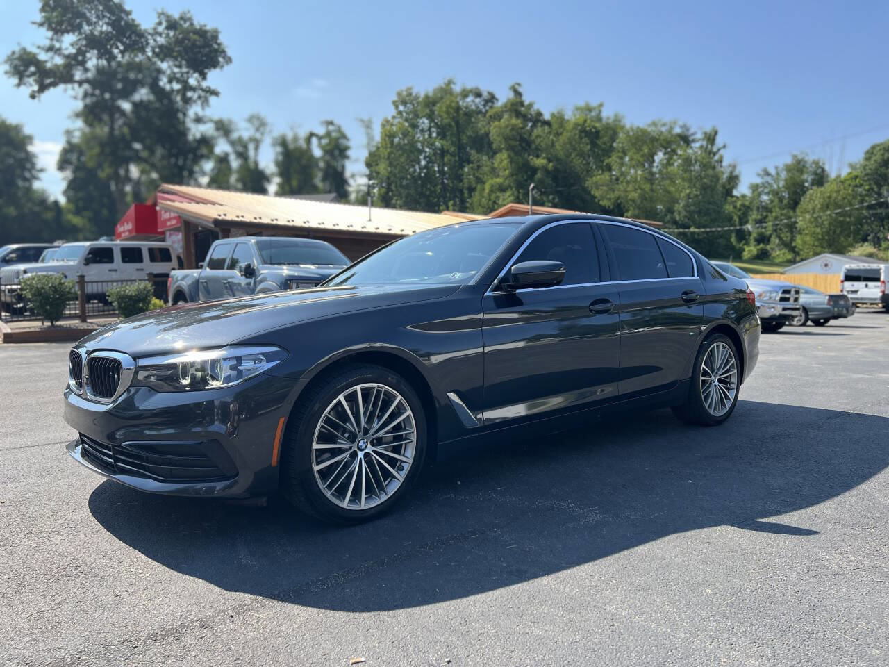 Used 2020 BMW 530i xDrive w/ Premium Package image 1