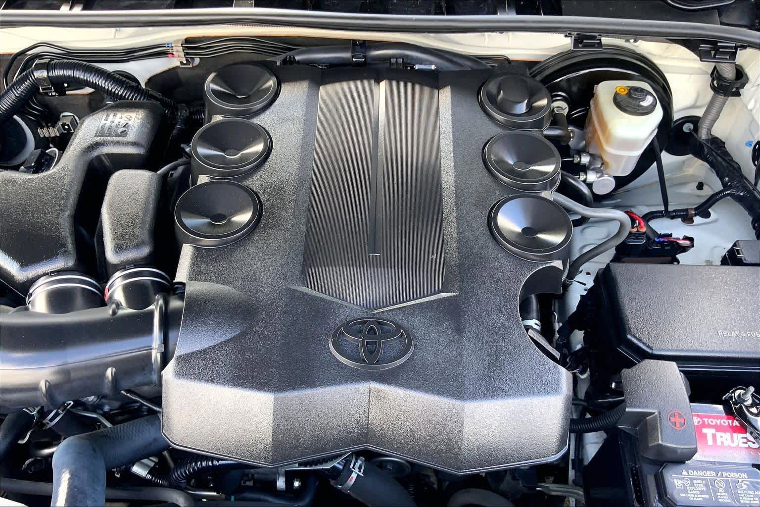 Certified 2018 Toyota 4Runner SR5 RWD image 30