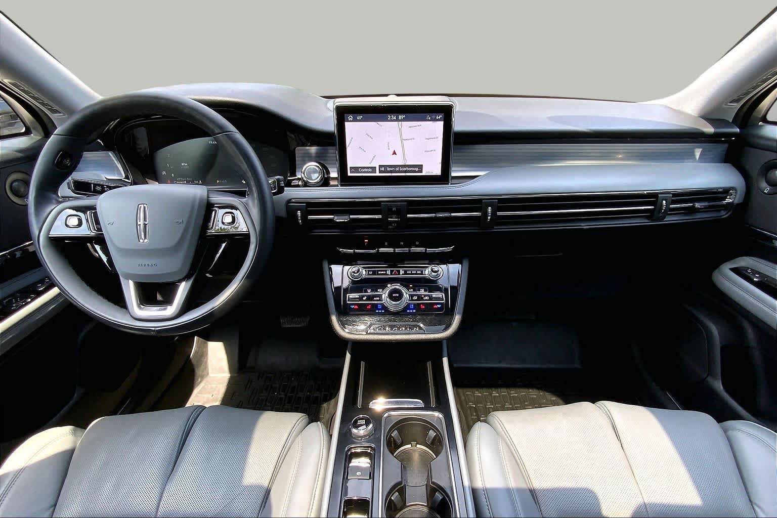 Used 2022 Lincoln Corsair Reserve w/ Equipment Group 201A AWD/4WD image 16