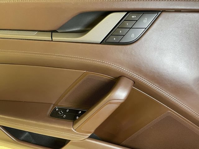 Certified 2022 Porsche 911 Carrera RWD image 32