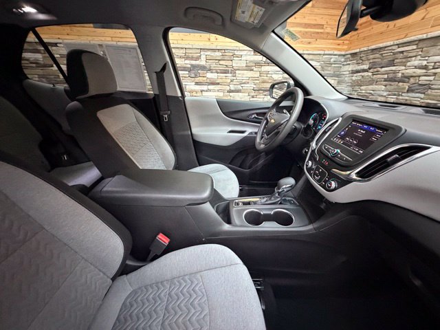 Used 2022 Chevrolet Equinox LT AWD/4WD image 17