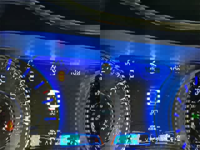 Used 2020 Chrysler 300 Touring w/ Sport Appearance Package image 16