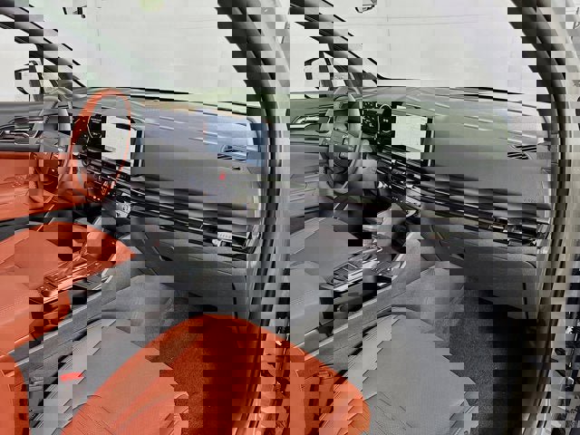 New 2026 Kia Sportage SX image 30