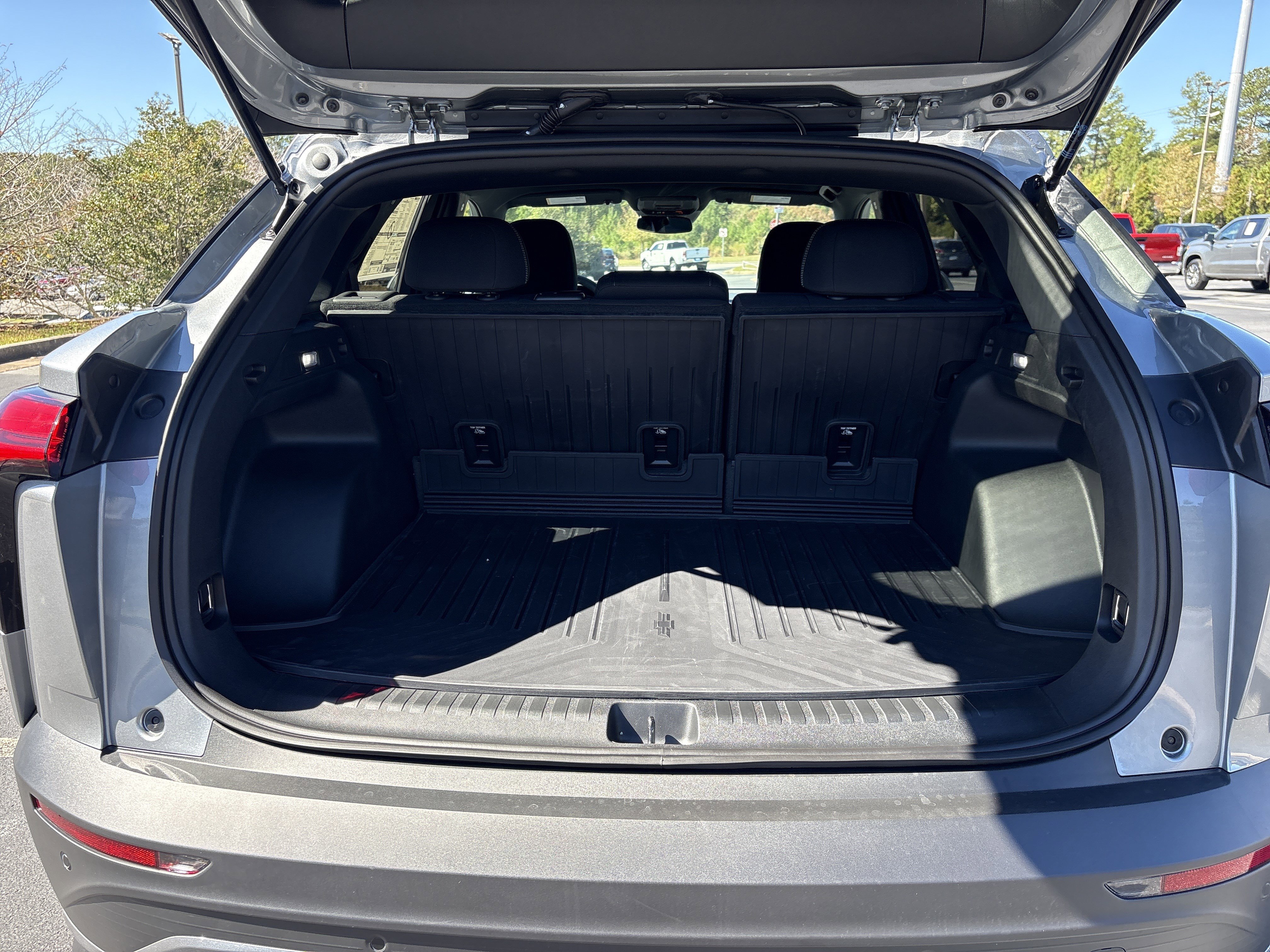 New 2026 Chevrolet Blazer EV LT image 18