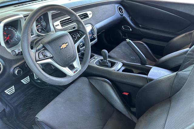 Used 2015 Chevrolet Camaro Z/28 image 9