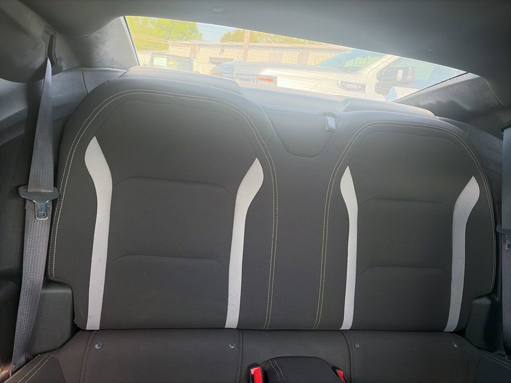 Used 2016 Chevrolet Camaro LT RWD image 27