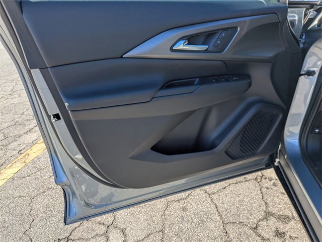 New 2026 Chevrolet Equinox EV LT image 8