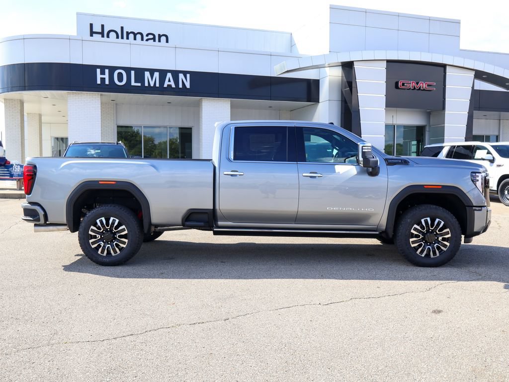 New 2026 GMC Sierra 3500 Denali Ultimate AWD/4WD image 2