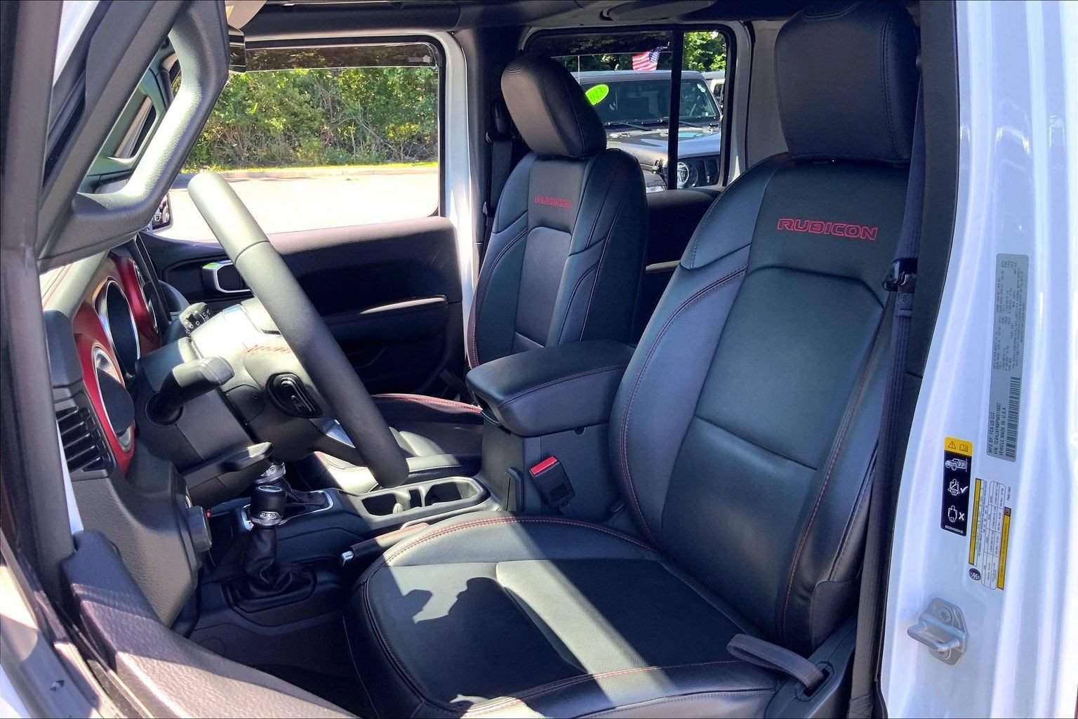 Used 2023 Jeep Wrangler Unlimited Rubicon AWD/4WD image 8
