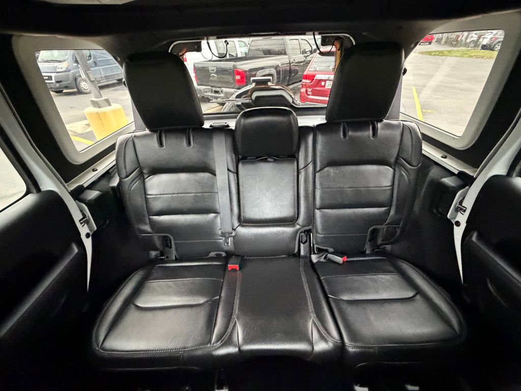 Used 2023 Jeep Wrangler Altitude image 17