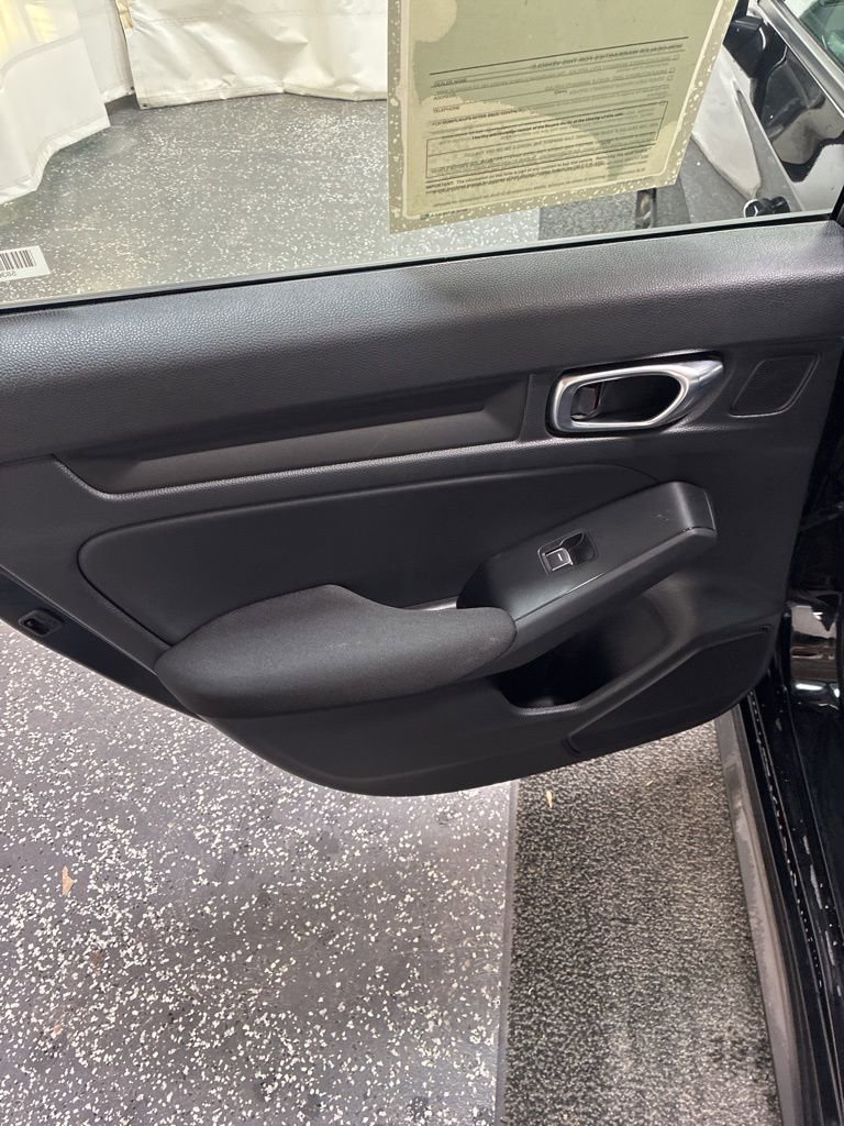 Used 2025 Honda Civic Sport image 21