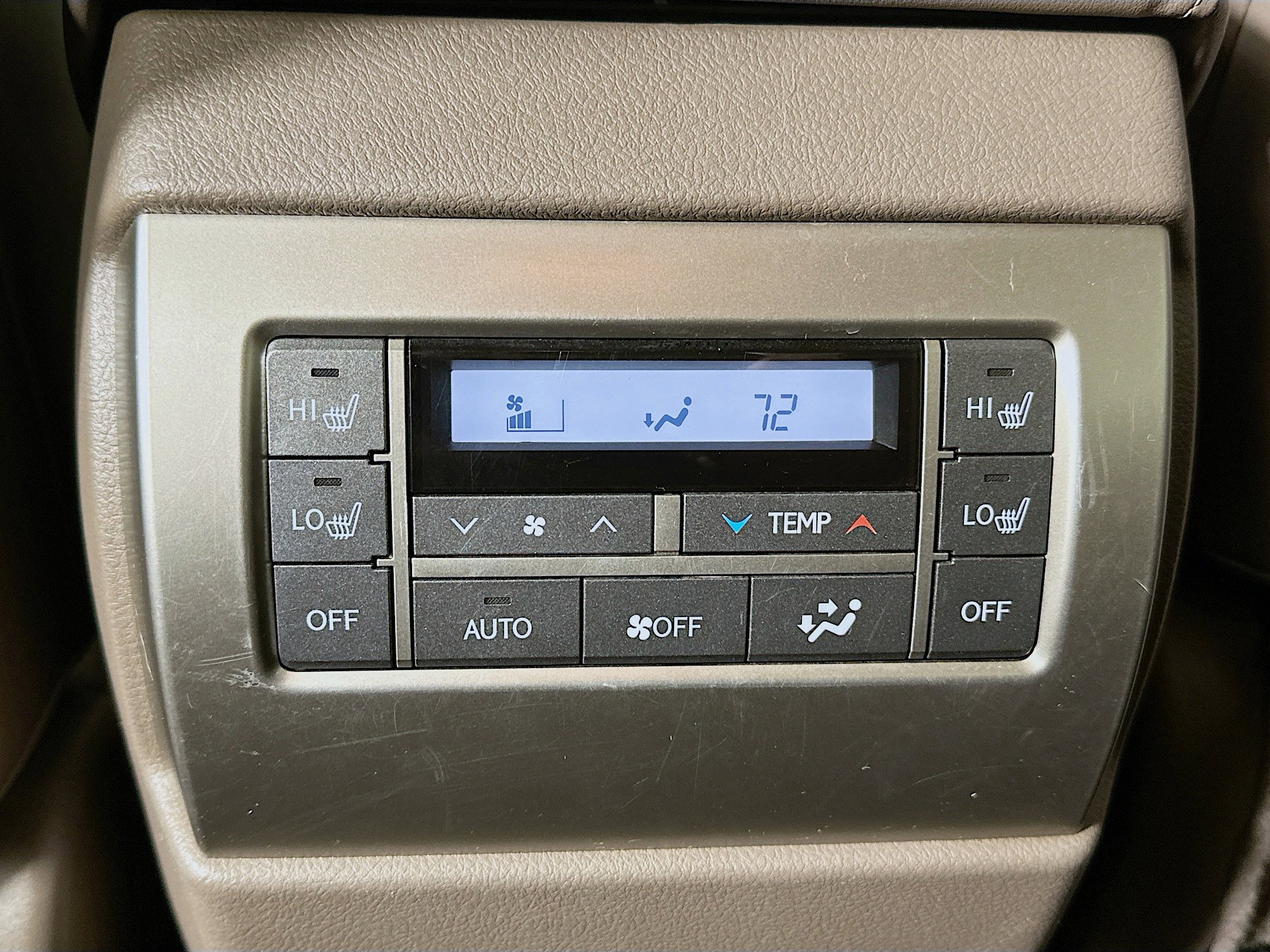 Used 2018 Lexus GX 460 Premium w/ Premium Package image 25