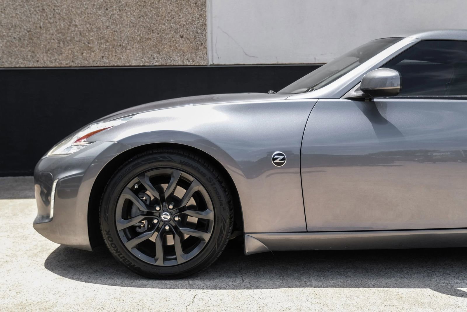 Used 2016 Nissan 370Z Coupe RWD image 11