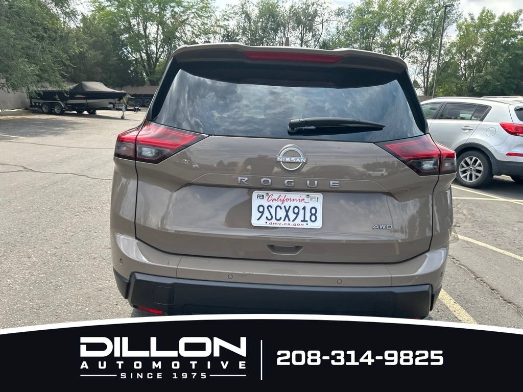 Used 2025 Nissan Rogue SV AWD/4WD image 19