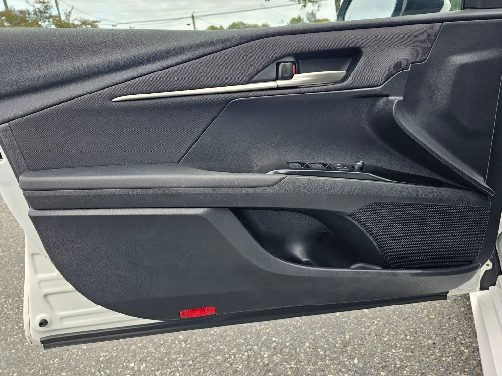 Used 2025 Toyota Camry LE FWD image 22