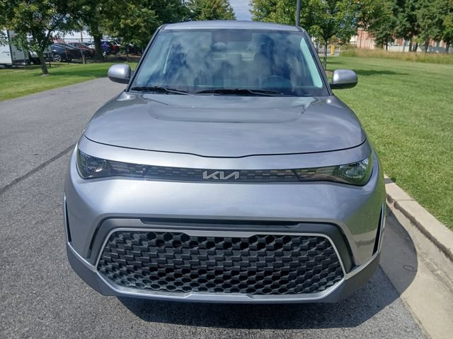 Certified 2025 Kia Soul LX w/ LX Technology Package FWD image 7