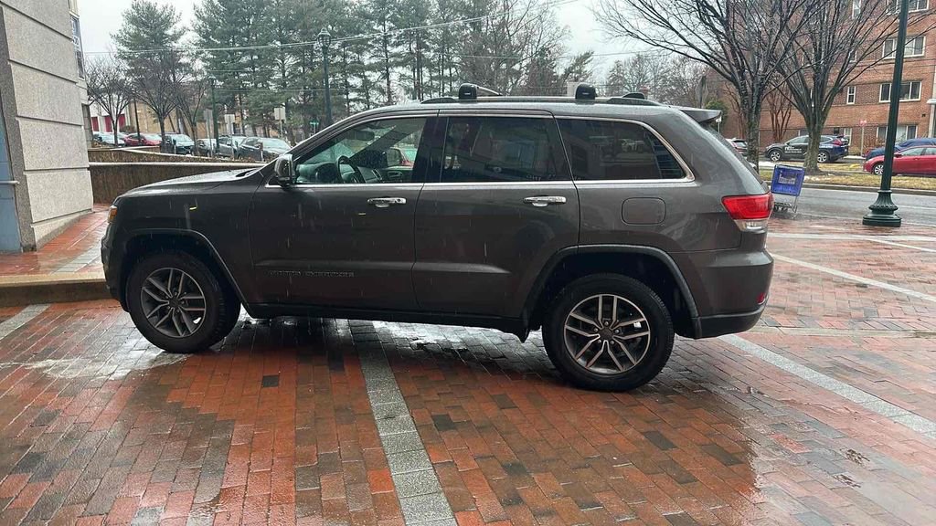 Used 2019 Jeep Grand Cherokee Limited image 6