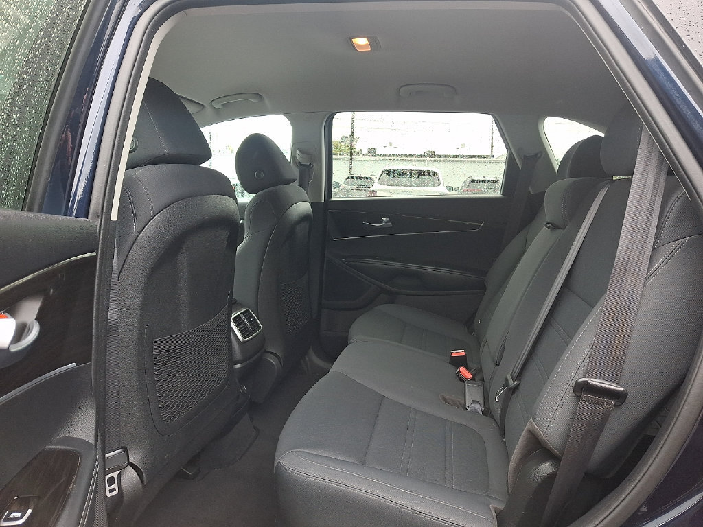 Used 2020 Kia Sorento LX w/ LX I4 Convenience Package AWD/4WD image 14
