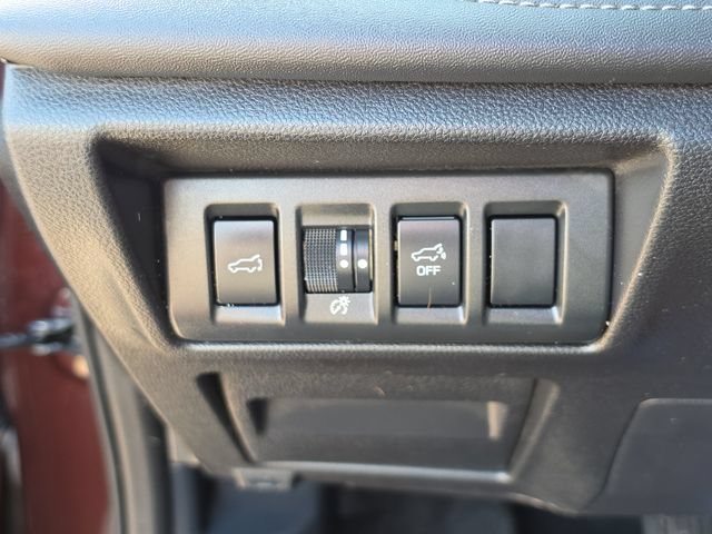 Used 2023 Subaru Outback Touring AWD/4WD image 29
