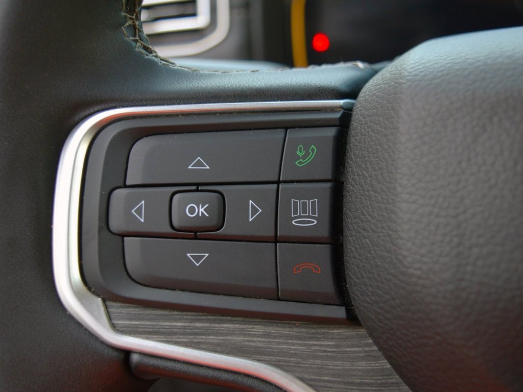 Used 2024 Jeep Wagoneer L Series III w/ Flexible Seating Group image 19