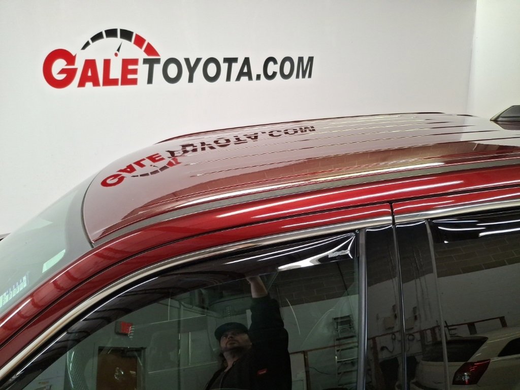 Used 2021 RAM 1500 Limited w/ Body Color Bumper Group image 6