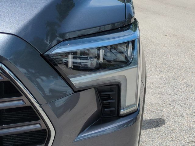 Used 2024 Toyota Sequoia Platinum AWD/4WD image 10