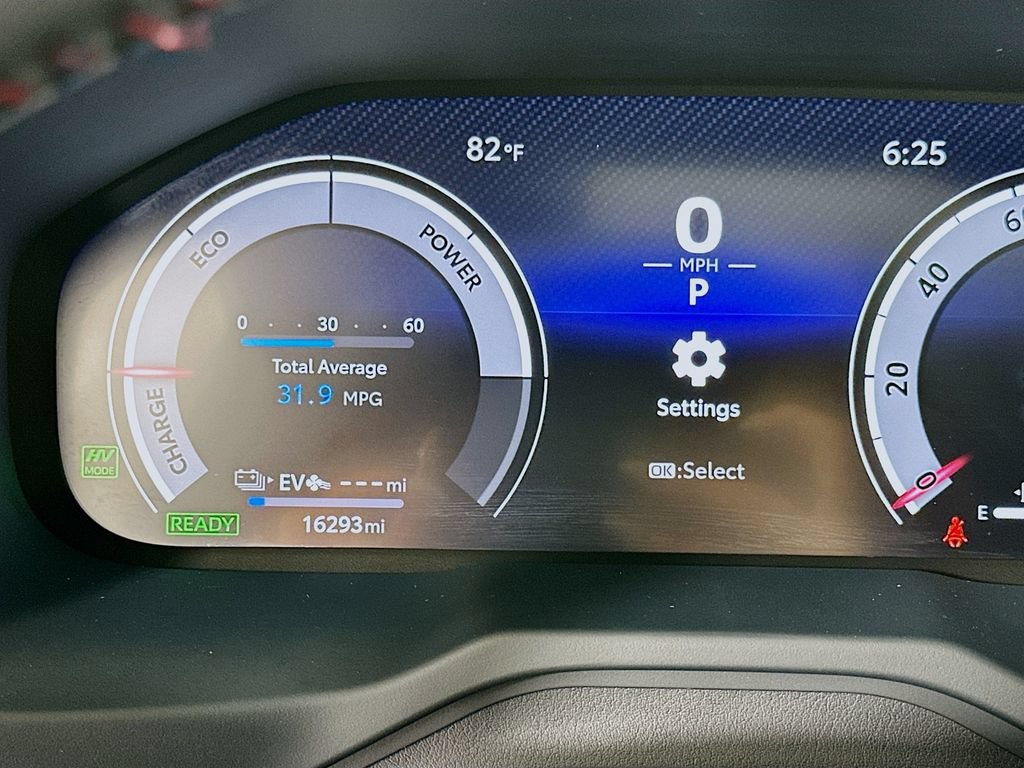 Certified 2025 Toyota RAV4 XSE AWD/4WD image 12