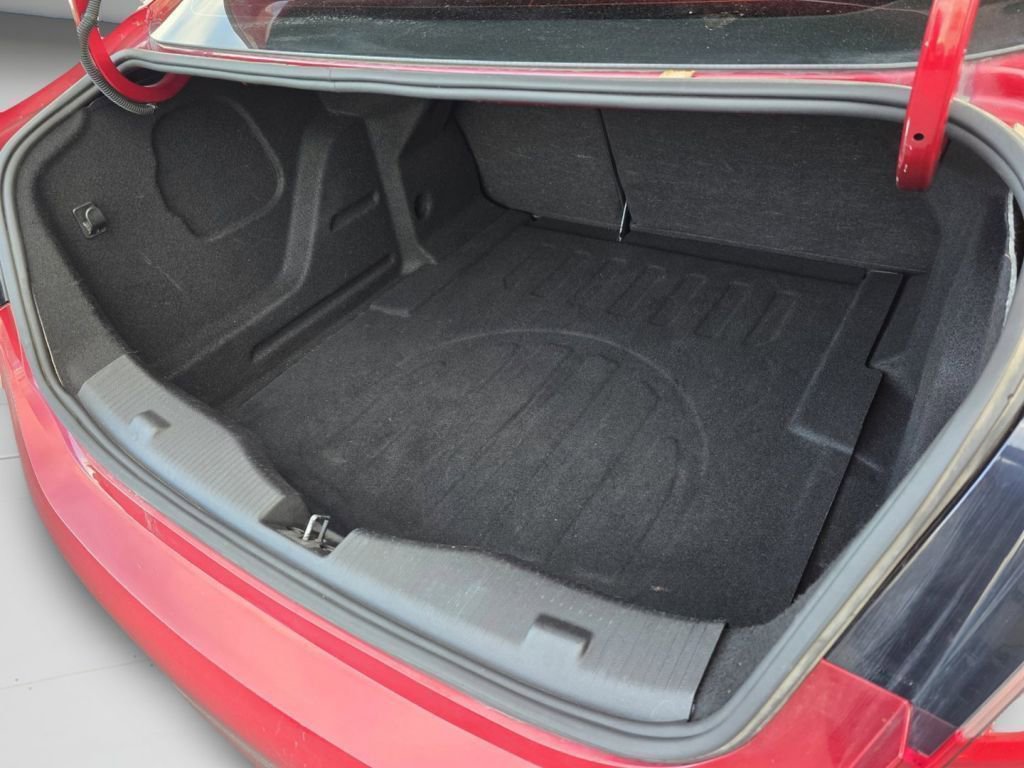 Used 2018 Chevrolet Cruze LT image 25