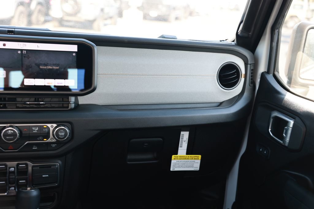 New 2026 Jeep Gladiator Sport image 25