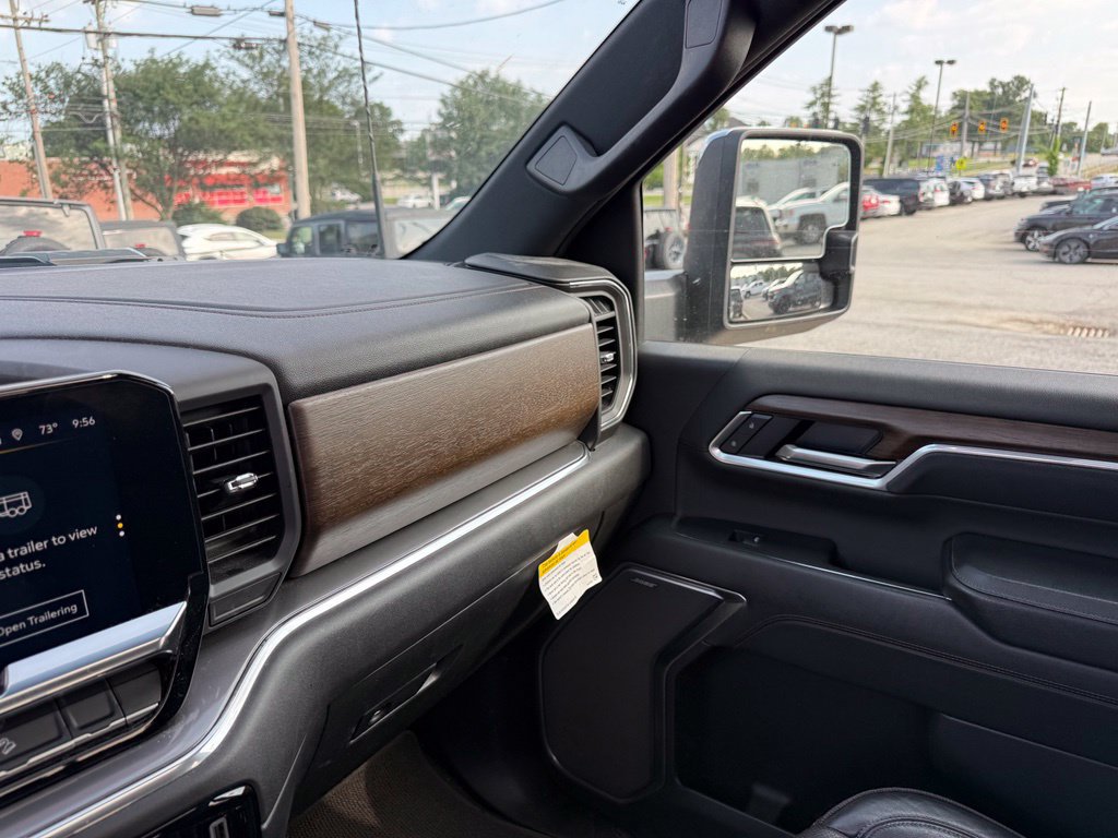 Used 2025 Chevrolet Silverado 2500 High Country w/ High Country Premium Package AWD/4WD image 24