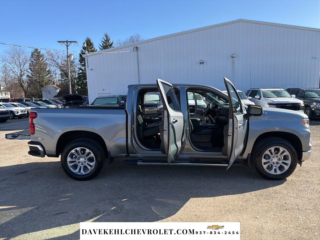 Used 2025 Chevrolet Silverado 1500 LTZ w/ LTZ Premium Package image 33