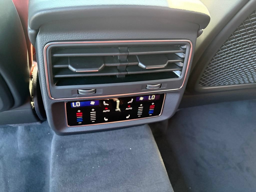 New 2027 Audi SQ8 Premium Plus AWD/4WD image 27