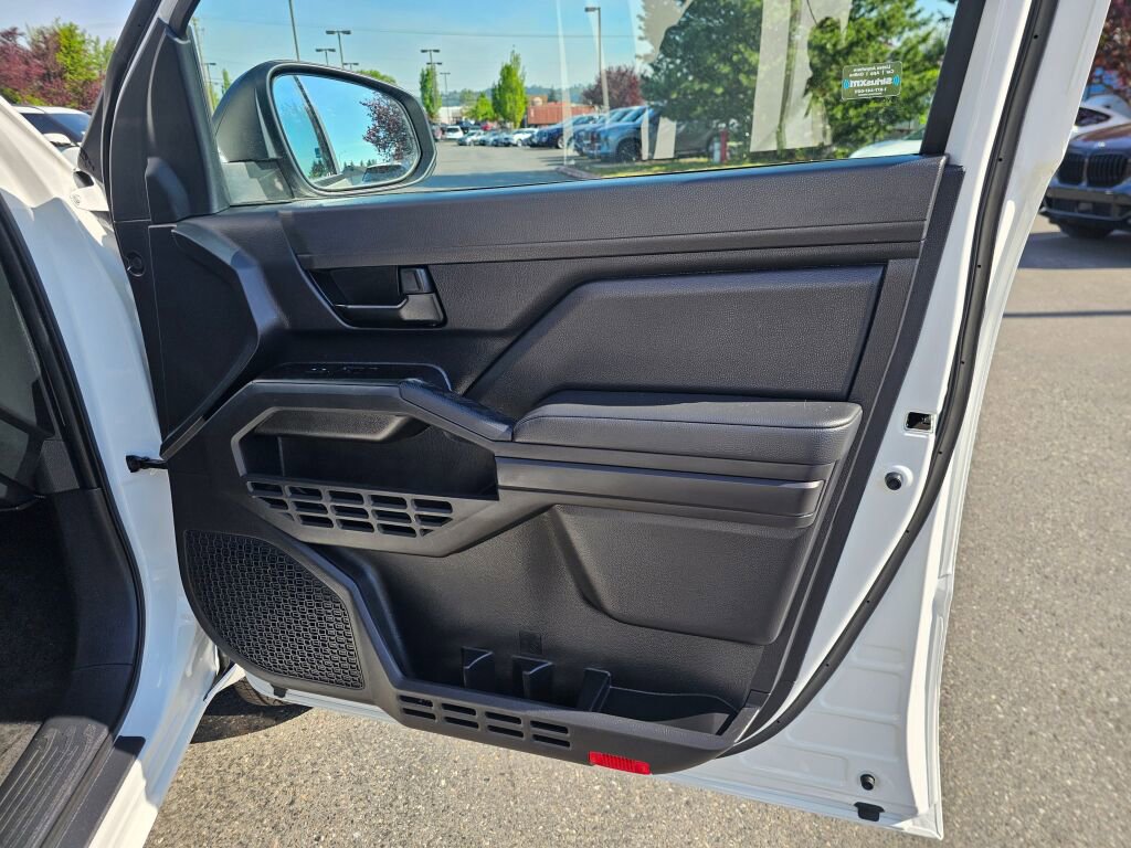 Used 2024 Toyota Tacoma SR RWD image 10