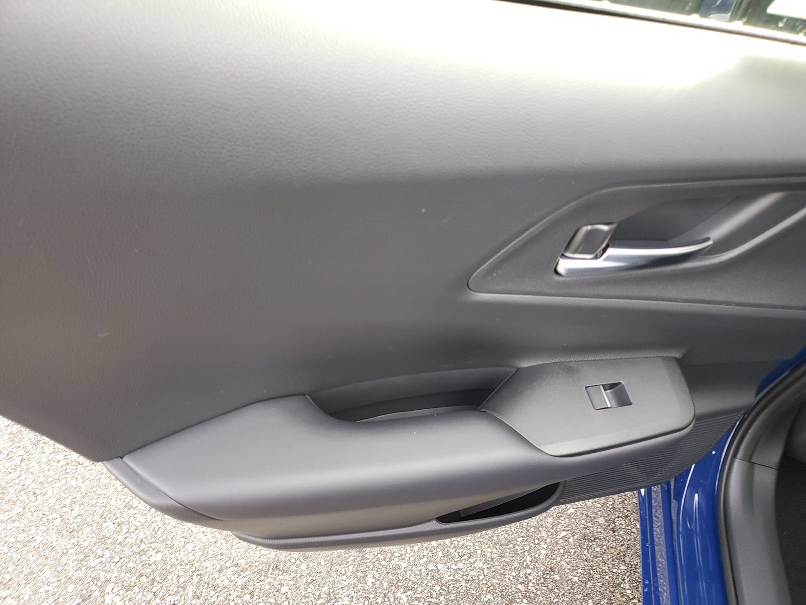 New 2026 Toyota Prius Plug-In Hybrid FWD image 15
