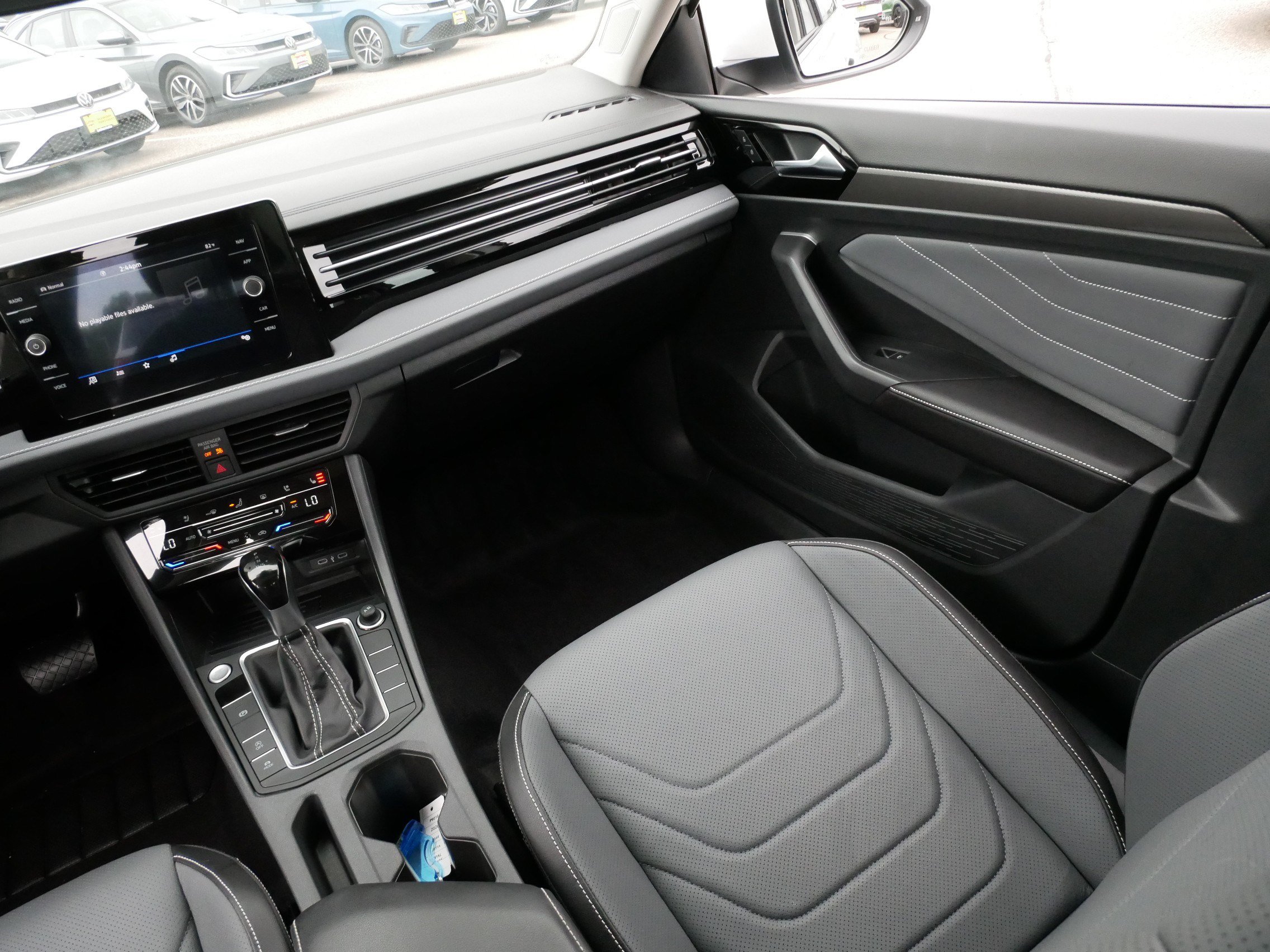 Used 2026 Volkswagen Jetta SEL FWD image 11