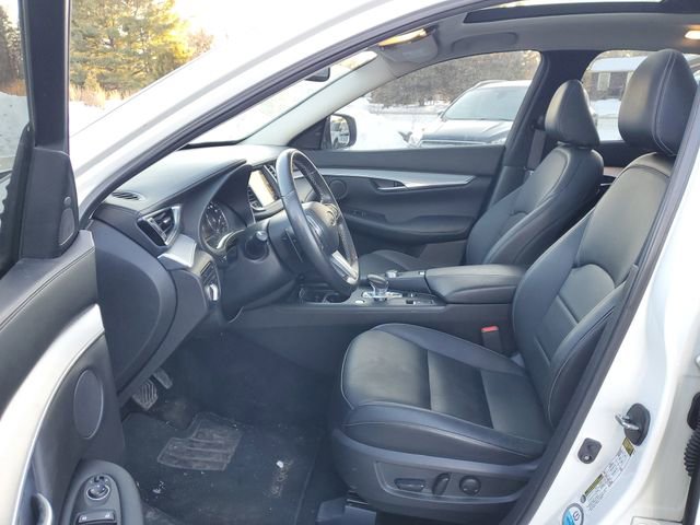 Used 2020 INFINITI QX50 Essential image 14