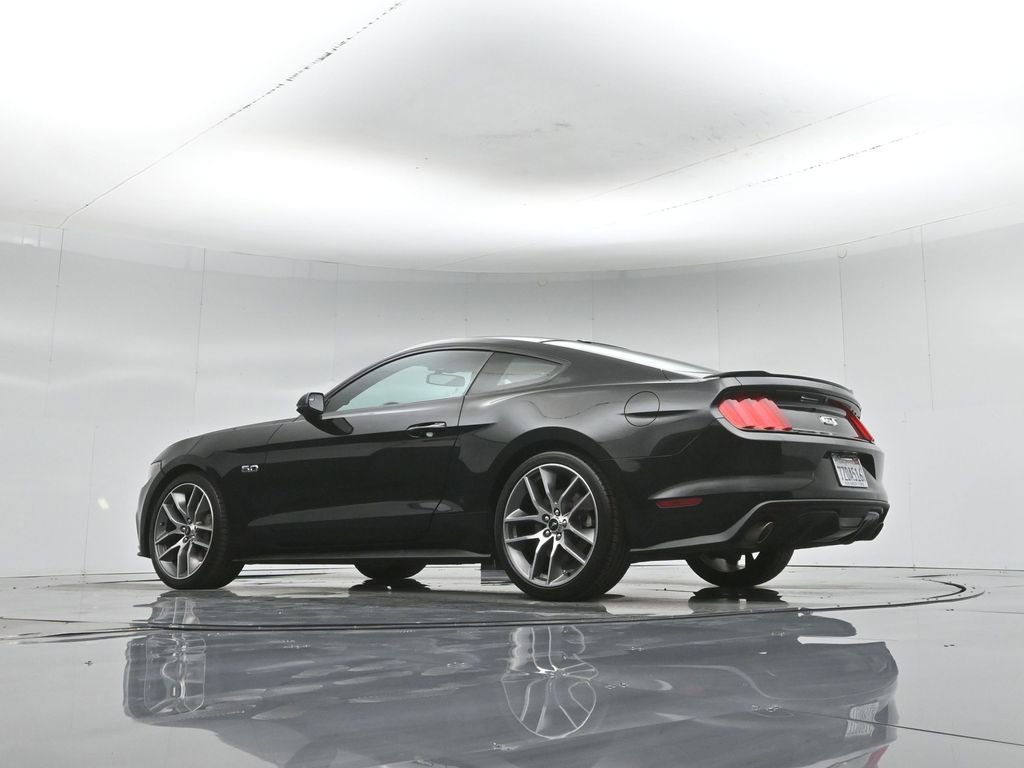 Used 2017 Ford Mustang GT Premium RWD image 3