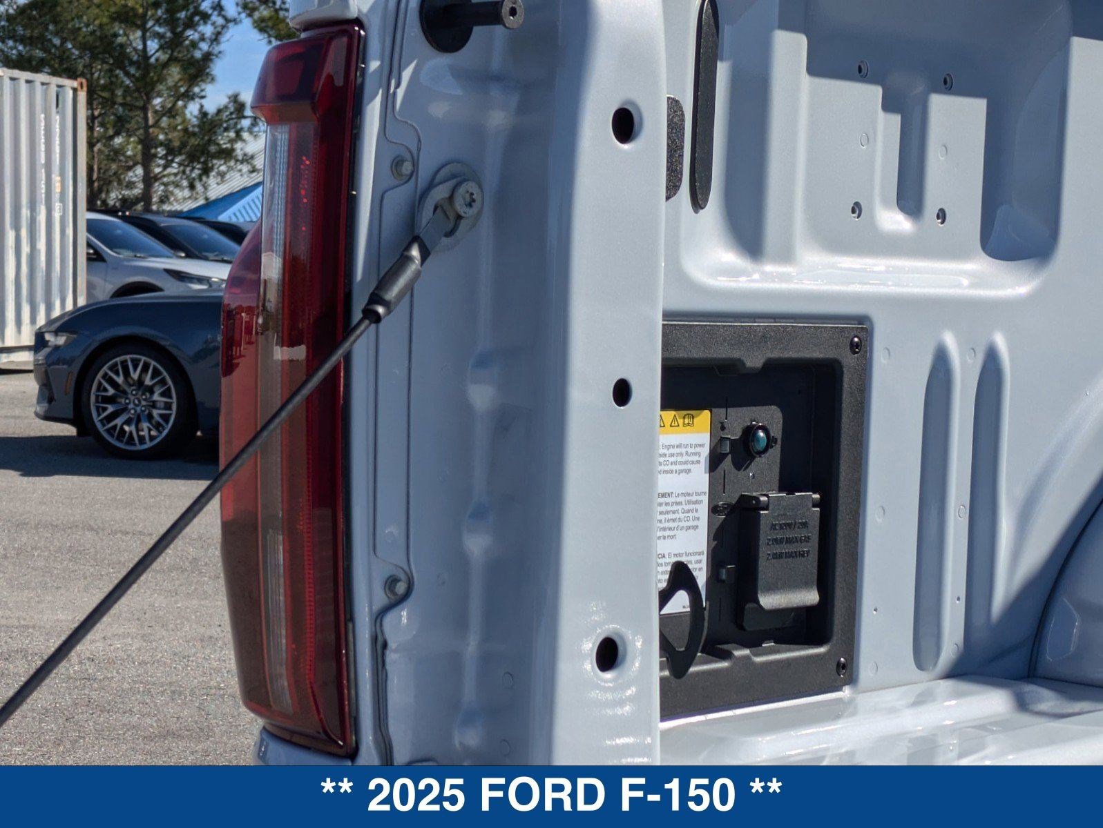New 2025 Ford F150 Lariat w/ Equipment Group 502A High image 15