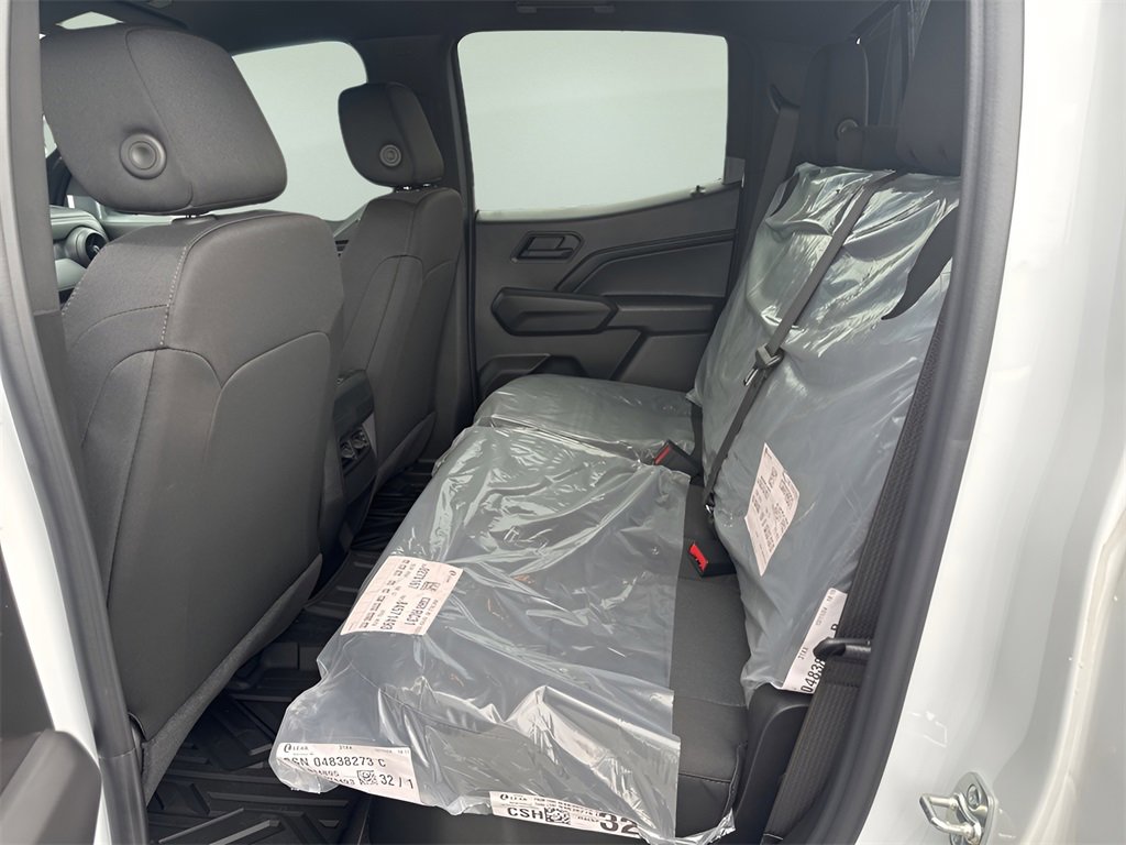 Used 2025 Chevrolet Colorado Trail Boss w/ Midnight Edition image 12