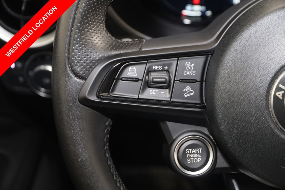 Used 2024 Alfa Romeo Stelvio Ti AWD/4WD image 35